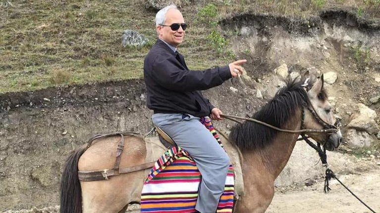 Make Others the Heroes of Their Stories