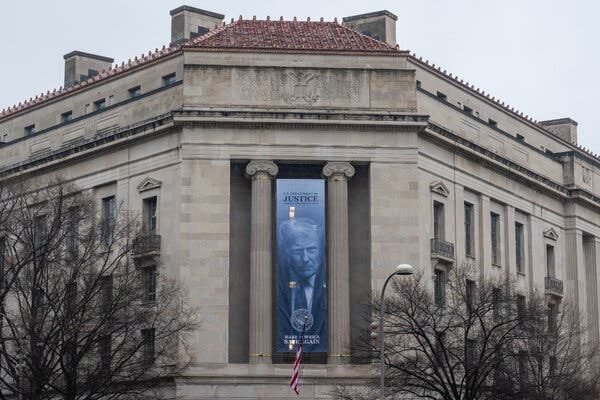 New Trump Banner Hung on Justice Dept. Headquarters in D.C. - The New York  Times