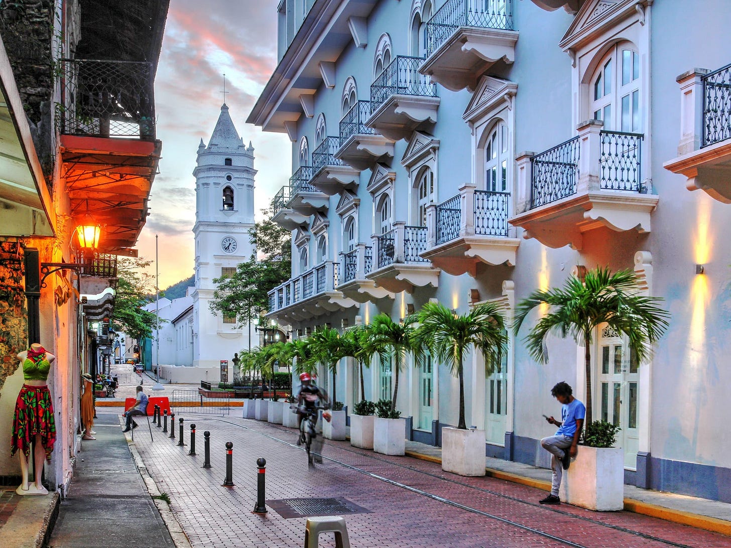 Discover Panama: From the capital to the Canal to its Caribbean beaches and tropical jungles | Travel | EL PAÍS English Discover Panama: From the capital to the Canal to its Caribbean beaches and tropical jungles | Travel | EL PAÍS English