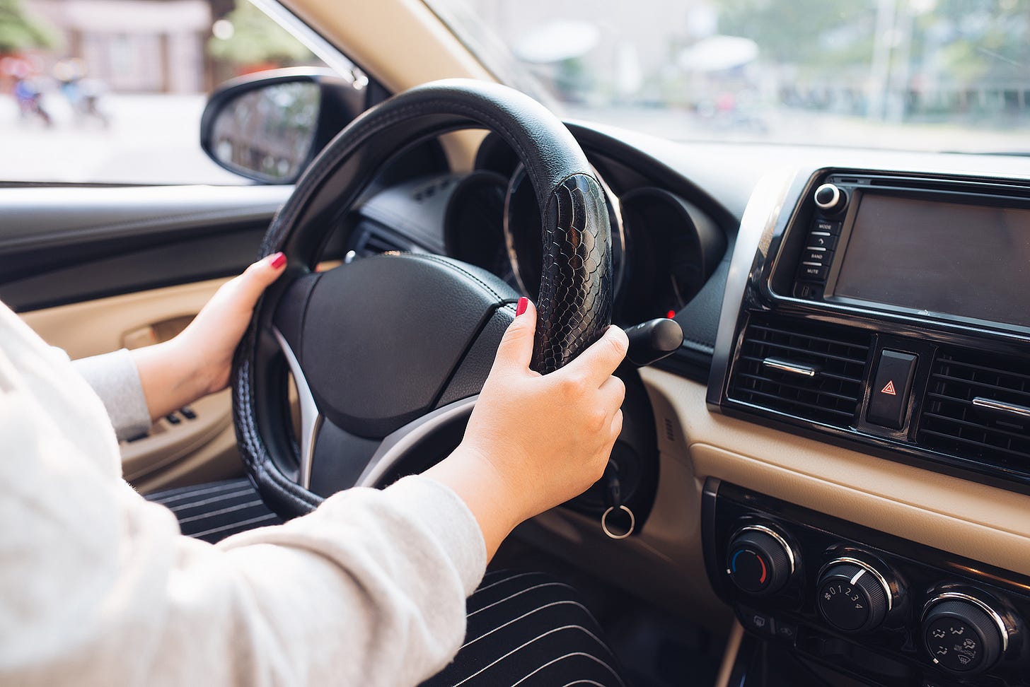 Where Should Your Hands Be on the Steering Wheel? | Fix Auto USA Where Should Your Hands Be on the Steering Wheel? | Fix Auto USA