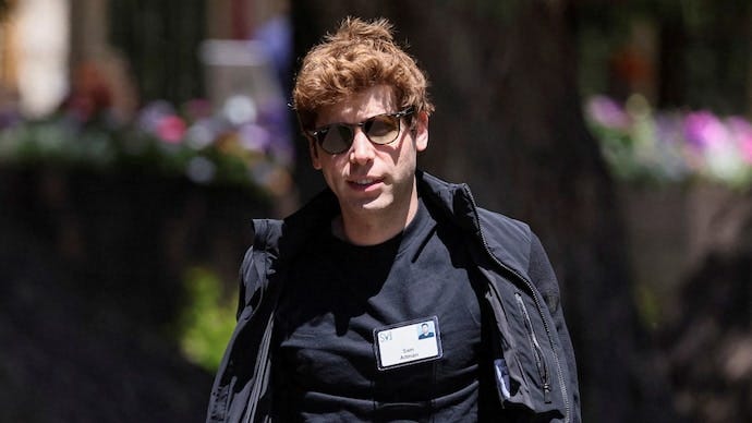Sam Altman is a big deal at Reddit and now he is going to get millions from  it
