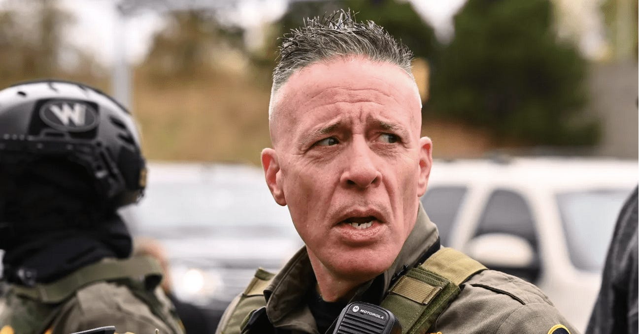 Little Village Mobilizes Against Raids as ICE Uses Military Tactics