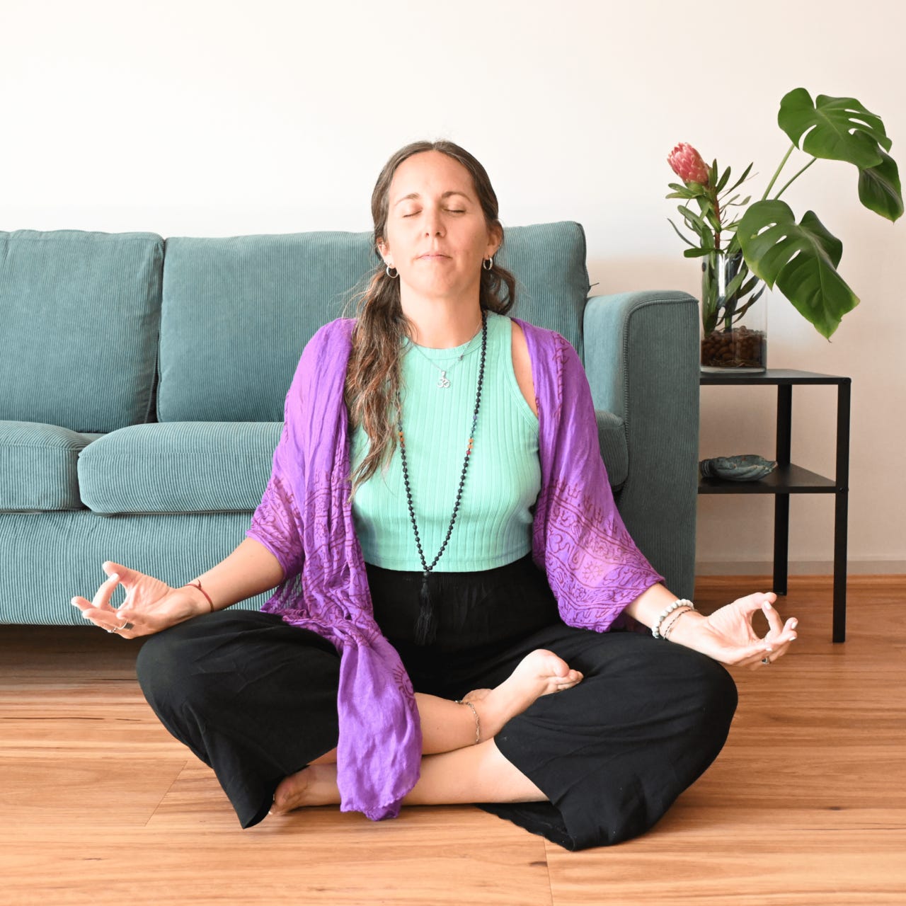 Meditando con Maru ૐ