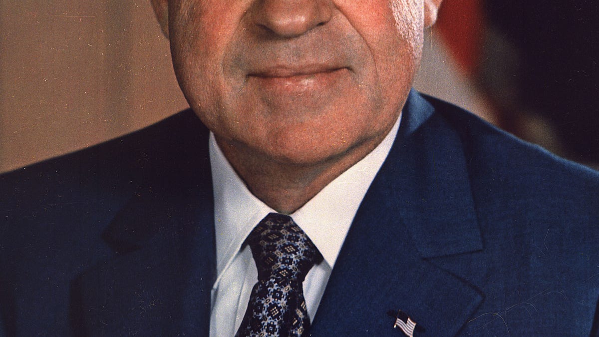 Book Review: Nixon's Memoirs