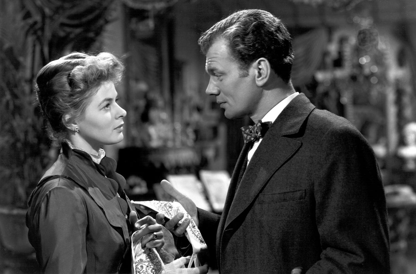 Why 'Gaslight' Hasn't Lost Its Glow - The New York Times
