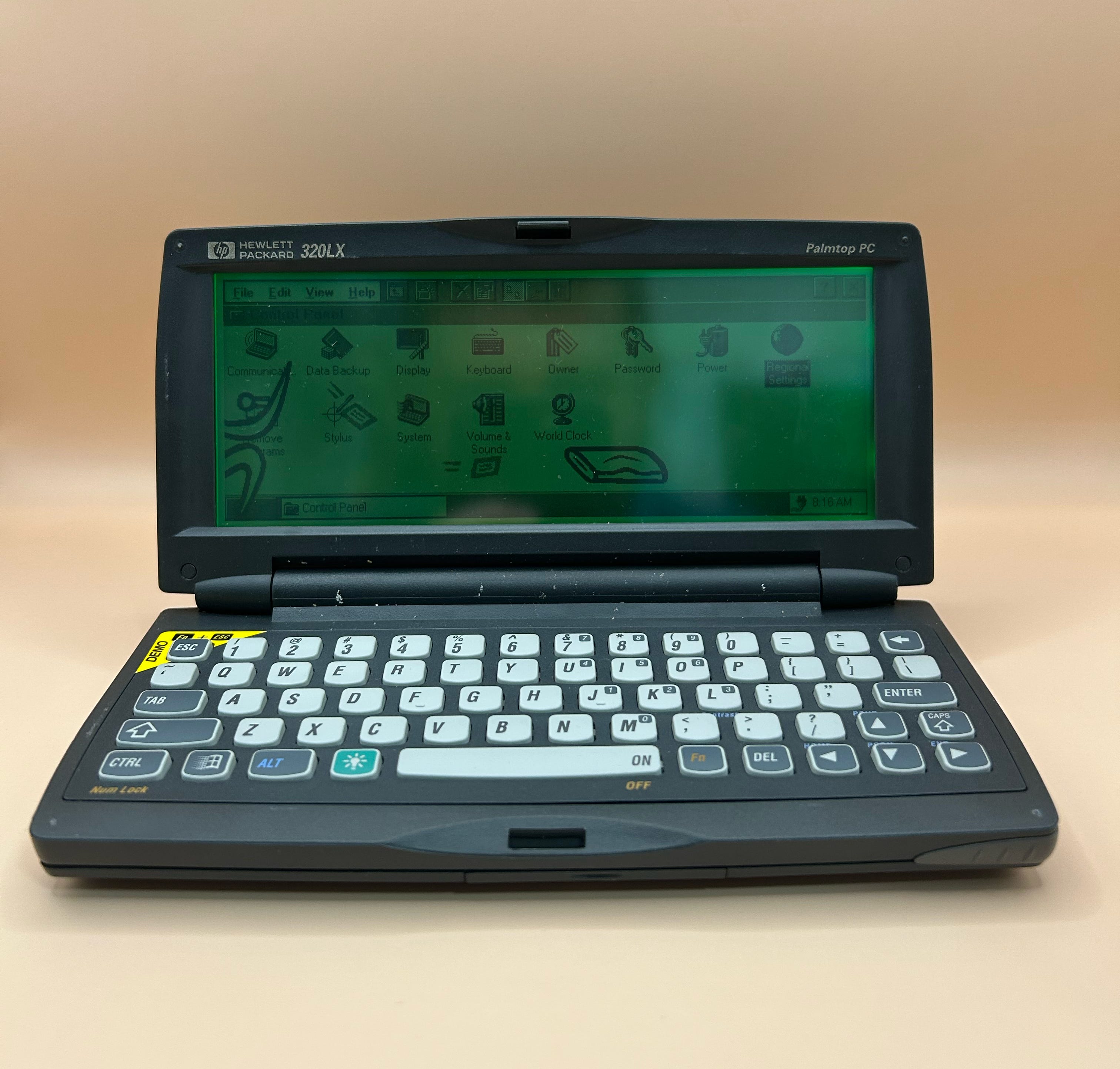 コンピューター　HP The HP 320LX - by Jonathan Scott - Retro Tech Reads