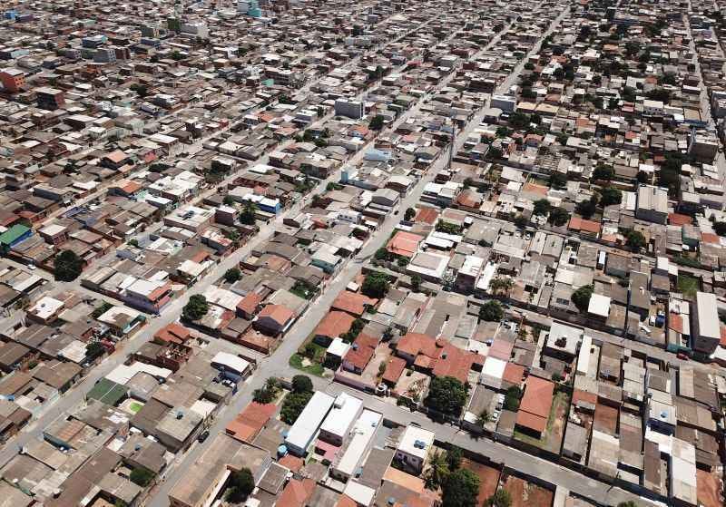 Sem arborização, cidades do DF sofrem mais em épocas de calor e de seca