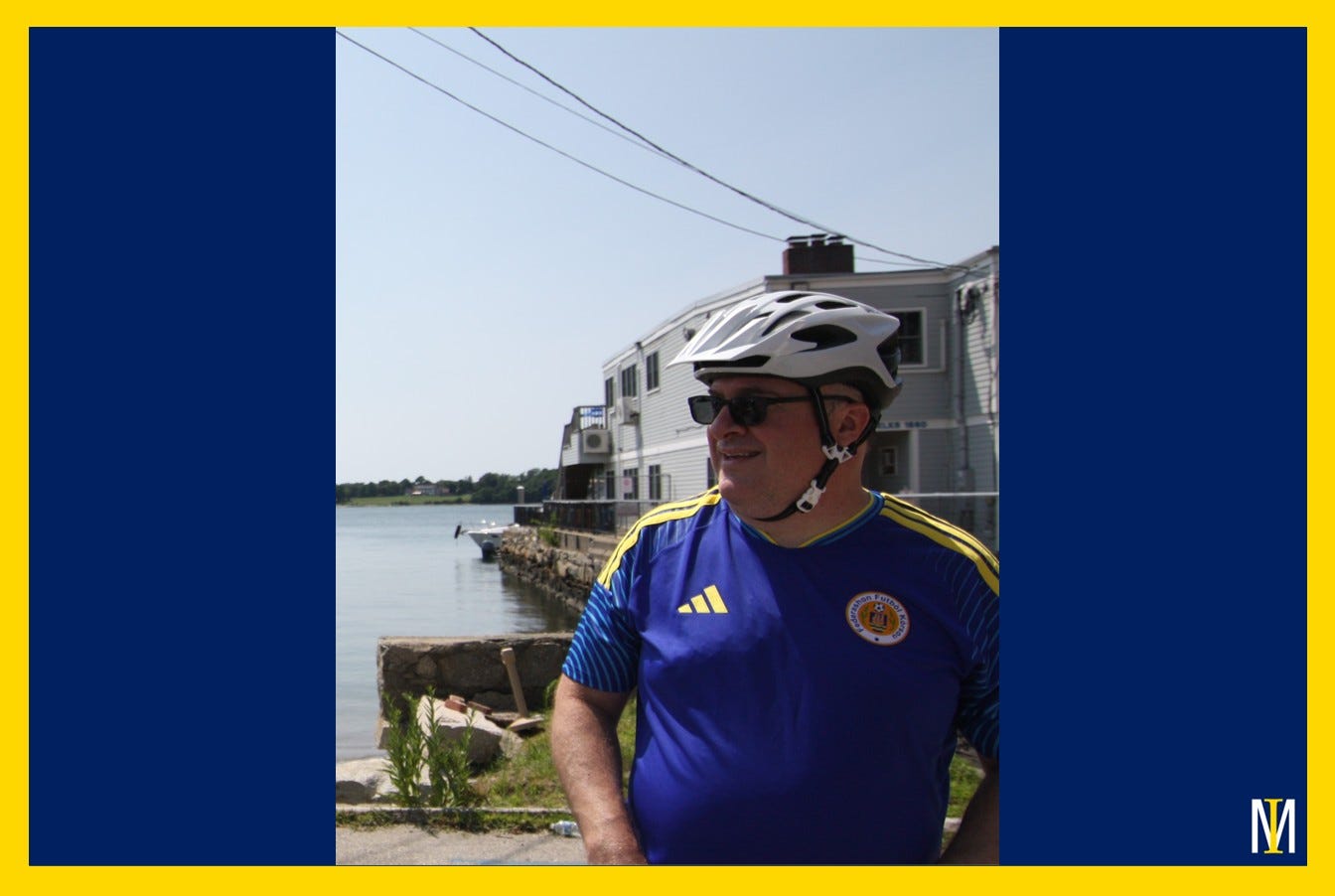 New member of TeamQUIRKY2 with the Bay behind him. New member of TeamQUIRKY2 with the Bay behind him.