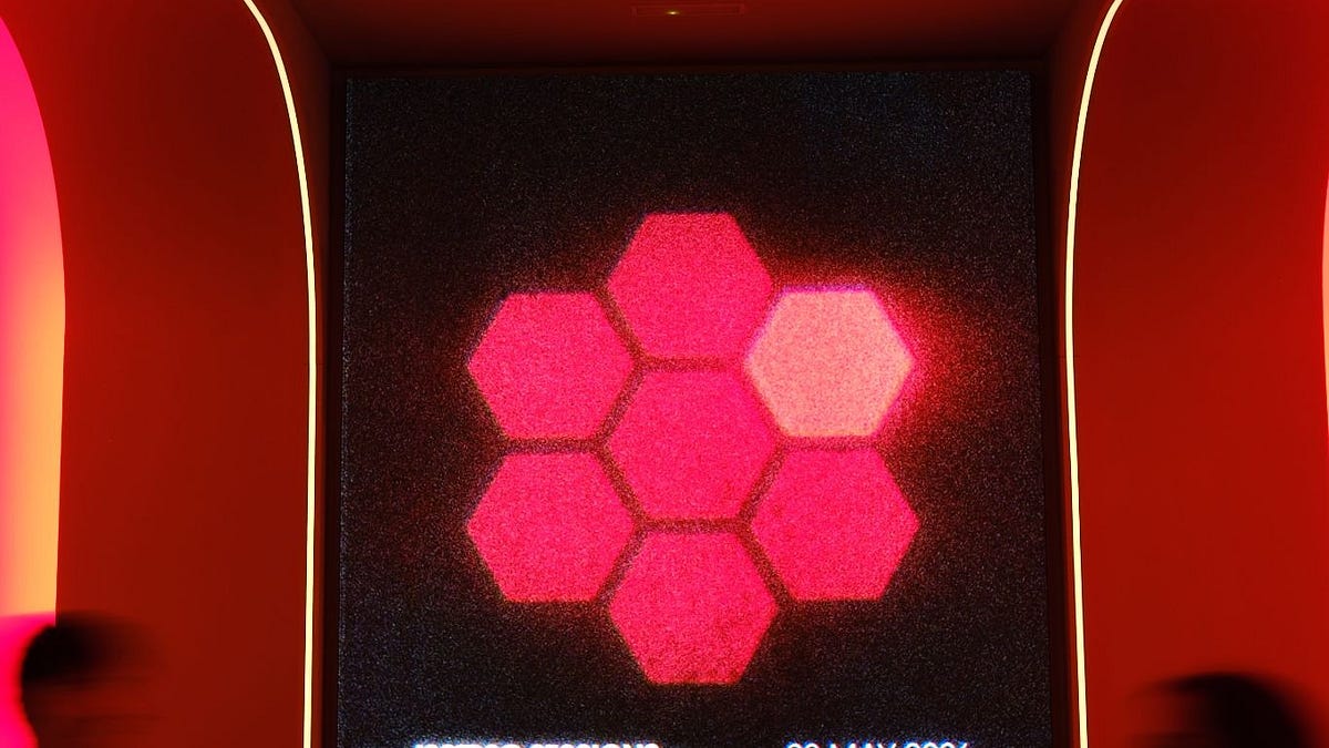 FR 172: Hexagons Everywhere