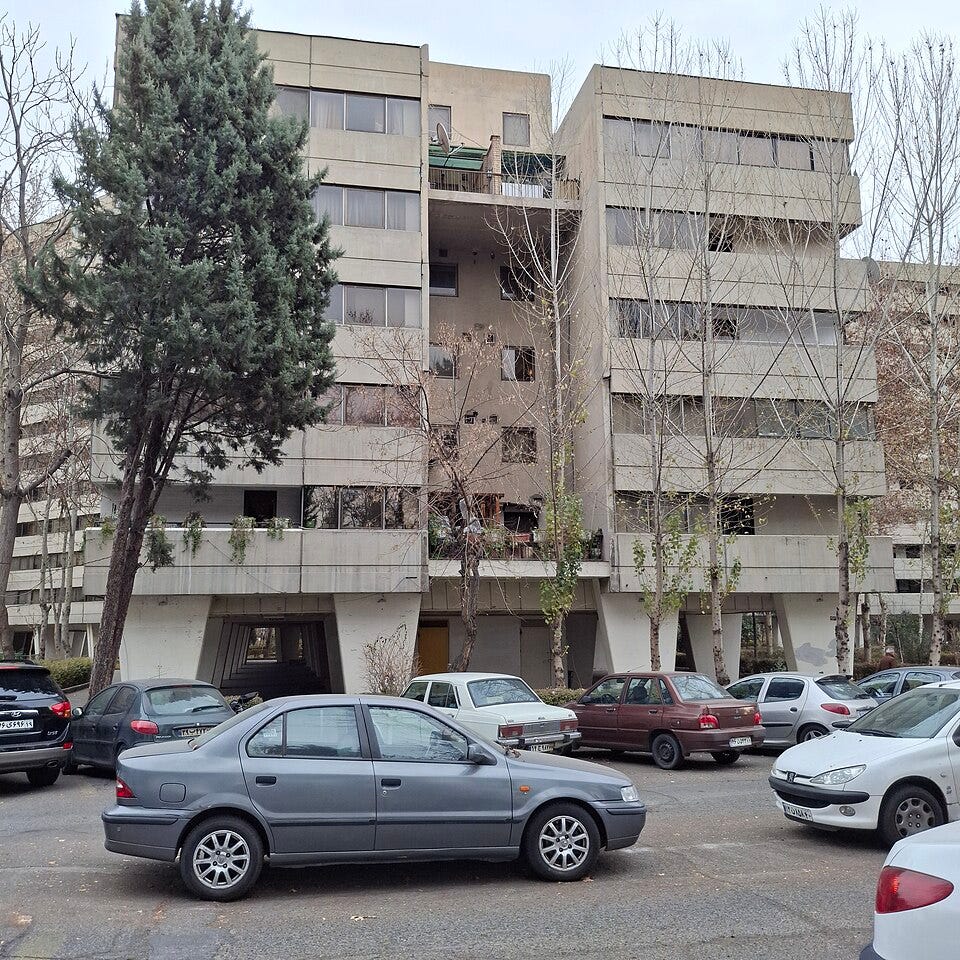 File:Ekbatan Town, Tehran, Iran, 2025, (57).jpg