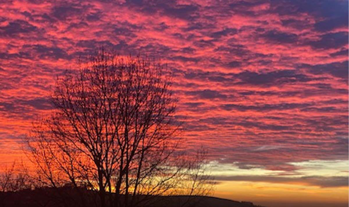 Skies over parts of UK turn 'fiery' red in rare sunset phenomenon for two night in a row | Science | News | Express.co.uk Skies over parts of UK turn 'fiery' red in rare sunset phenomenon for two night in a row | Science | News | Express.co.uk