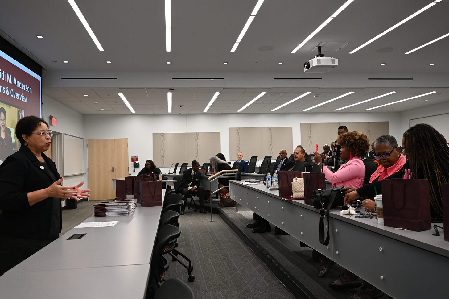Members of the Maryland Legislative Black Caucus visit UMES | Public  Relations