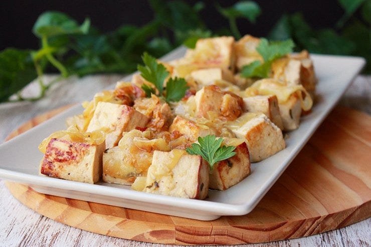 Tofu encebollado