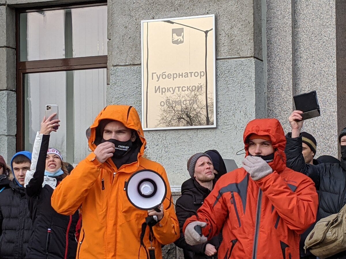 Три-два-раз, Путин — пид@ас! Репортаж с митинга Навального в Иркутске