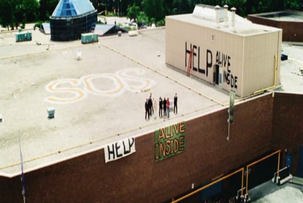 Trapped In a Mall: Consumerism & Religion in The Dawn Of The Dead (2004) -  Horror Movie - Horror Homeroom