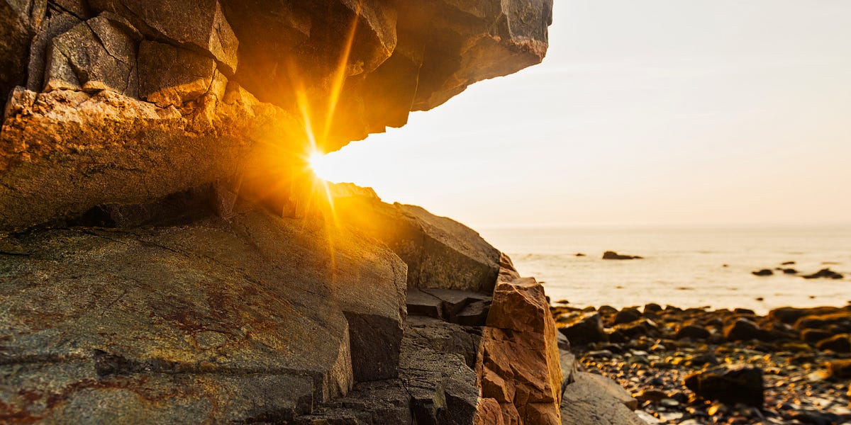 Morning Meditation - TRANSFORM with Marianne Williamson
