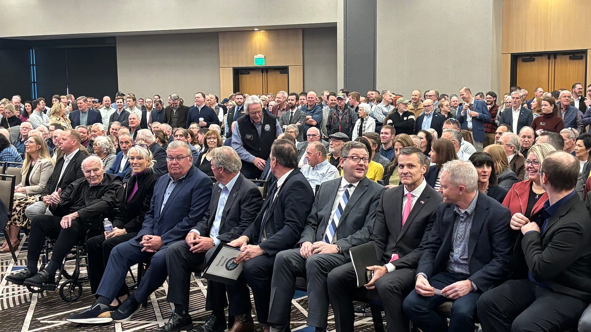 Smithfield, T. Denny Sanford team up on new Sioux Falls processing plant