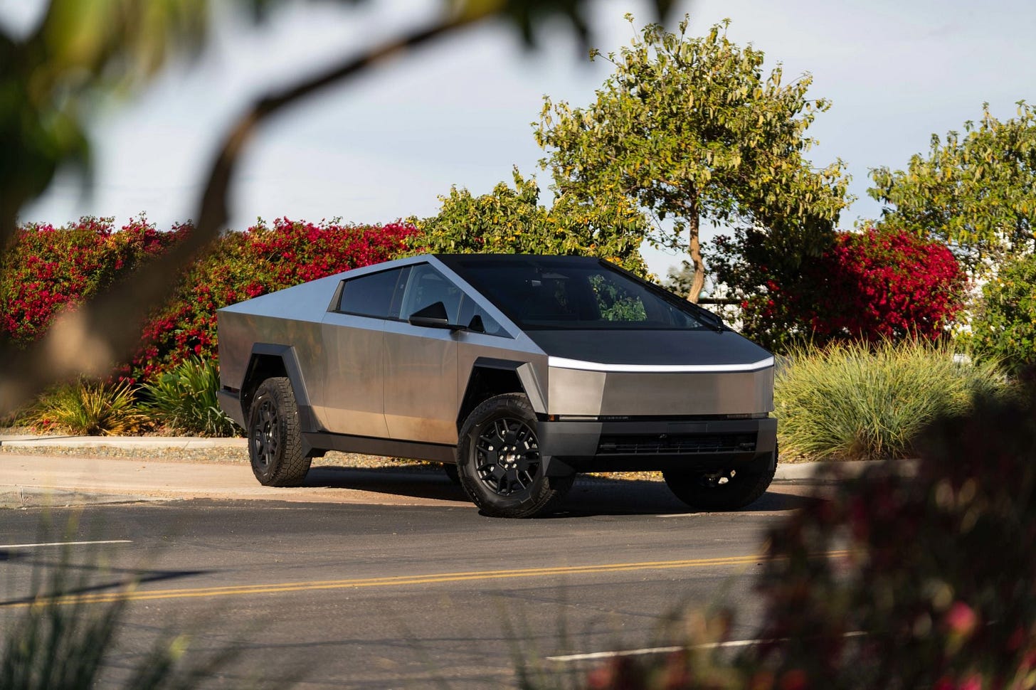 Tesla reduz preço da Cybertruck em US$ 20 mil com nova versão de entrada;  veja o que muda