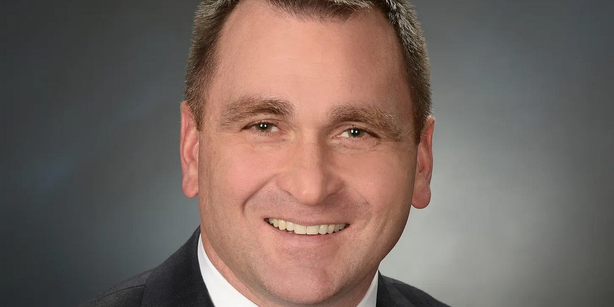 Kevin Dellicker says his business, military experience make him most ...