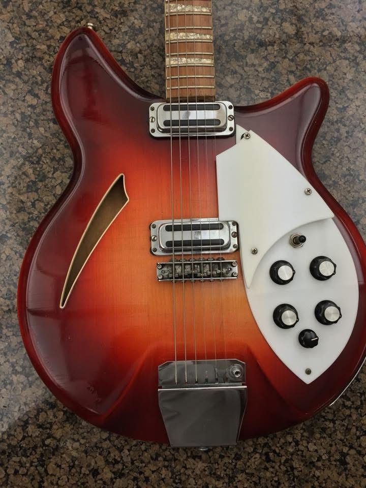 ギター Rickenbacker 360 1973 vintage aged Timeline: The Evolution of the Rickenbacker 360