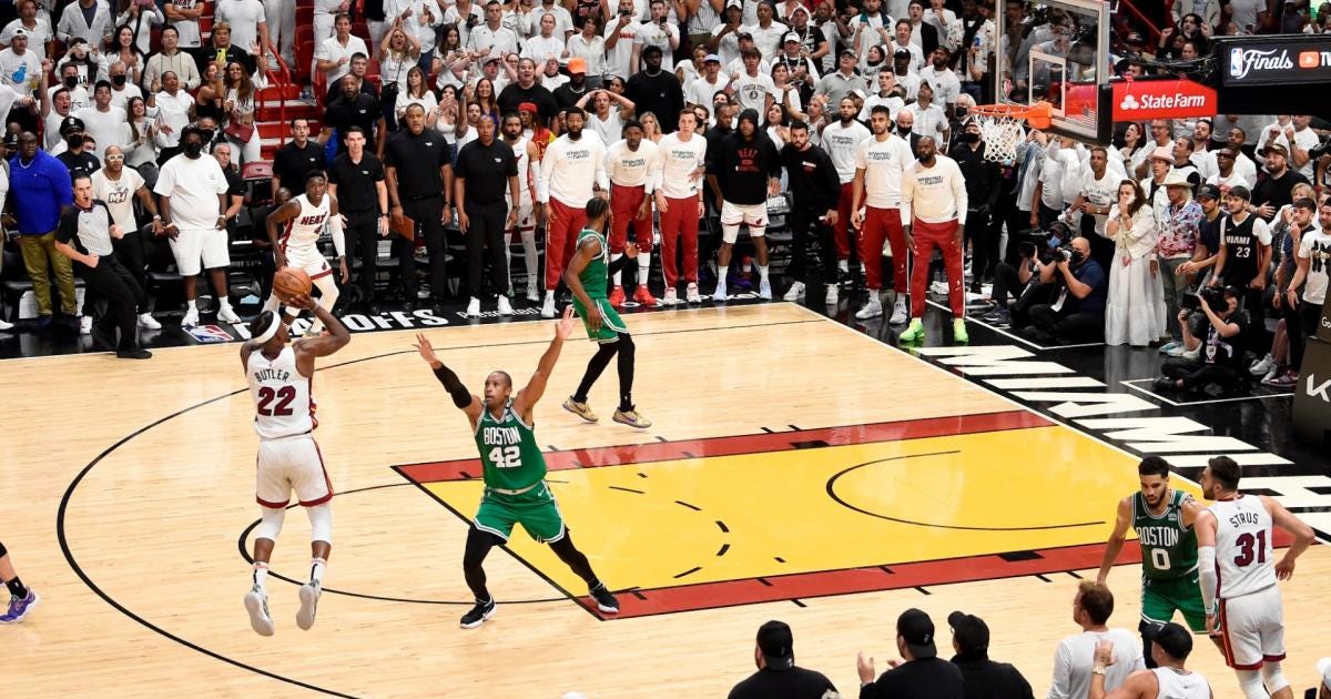 Jimmy Butler game-winning 3-point attempt: Heat forward misses crucial shot  in final seconds of Game 7 vs. Celtics | Sporting News