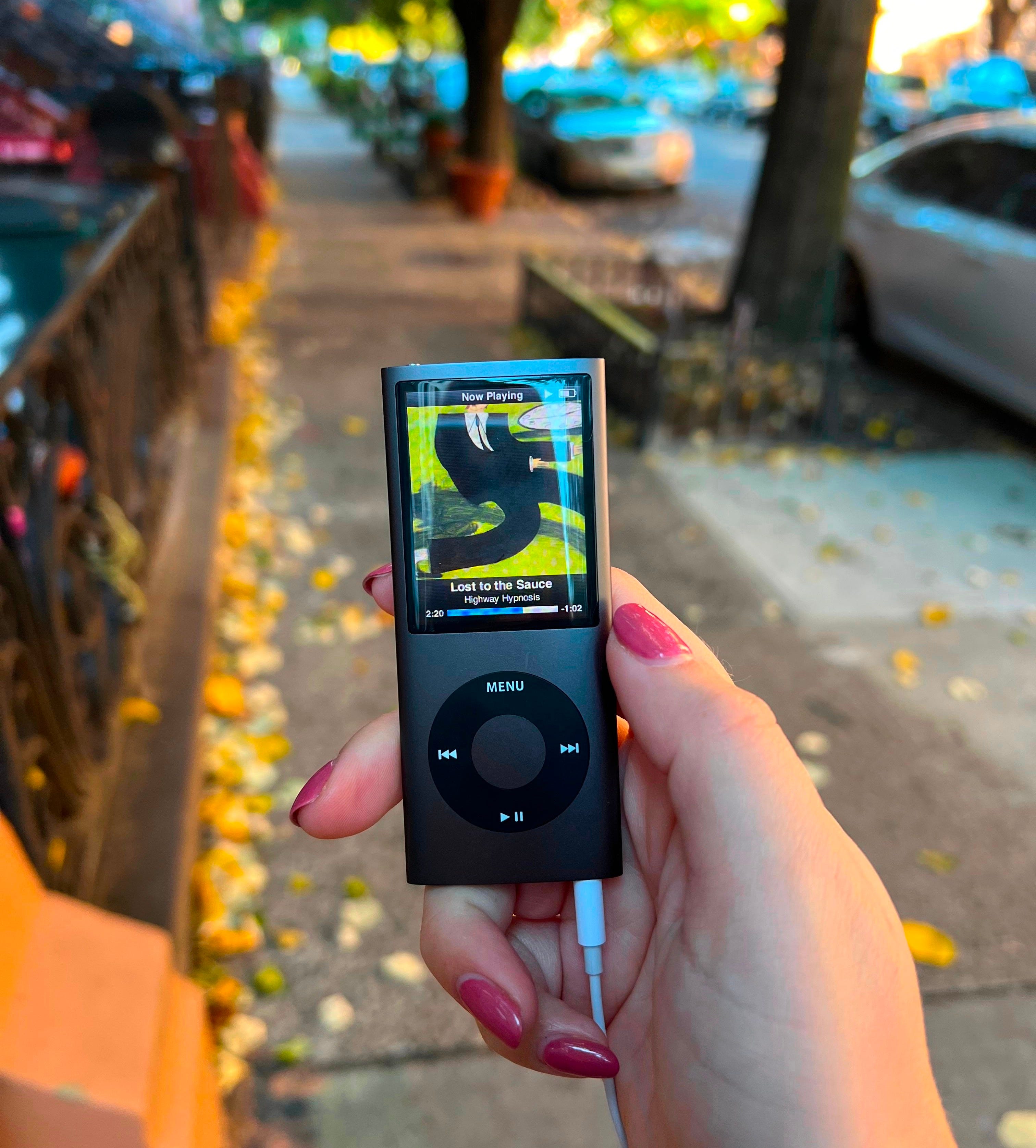 Old-School iPods Are Making A Comeback Thanks To A Gen Z Loophole - bgr.com