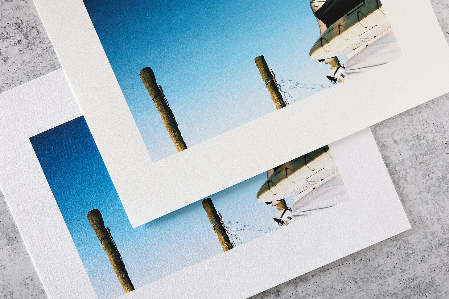 Hanson rives bak white and pure white