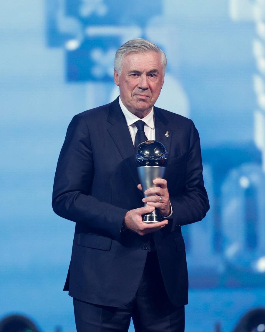 Ancelotti agranda su leyenda con el The Best - Carlo Ancelotti