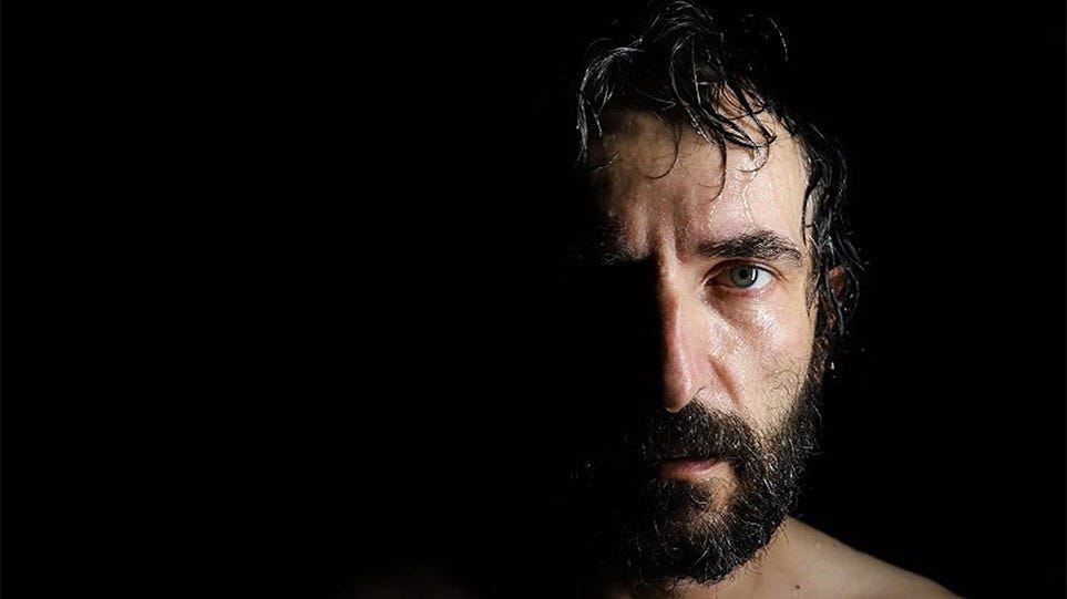 Ρινόκερος | Θέατρο Κιβωτός