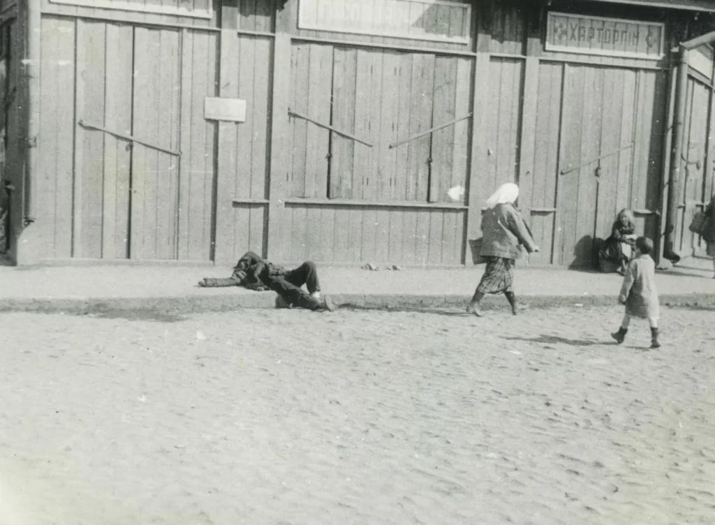 Famine in Kharkov (Kharkiv) in 1932-1933 Famine in Kharkov (Kharkiv) in 1932-1933
