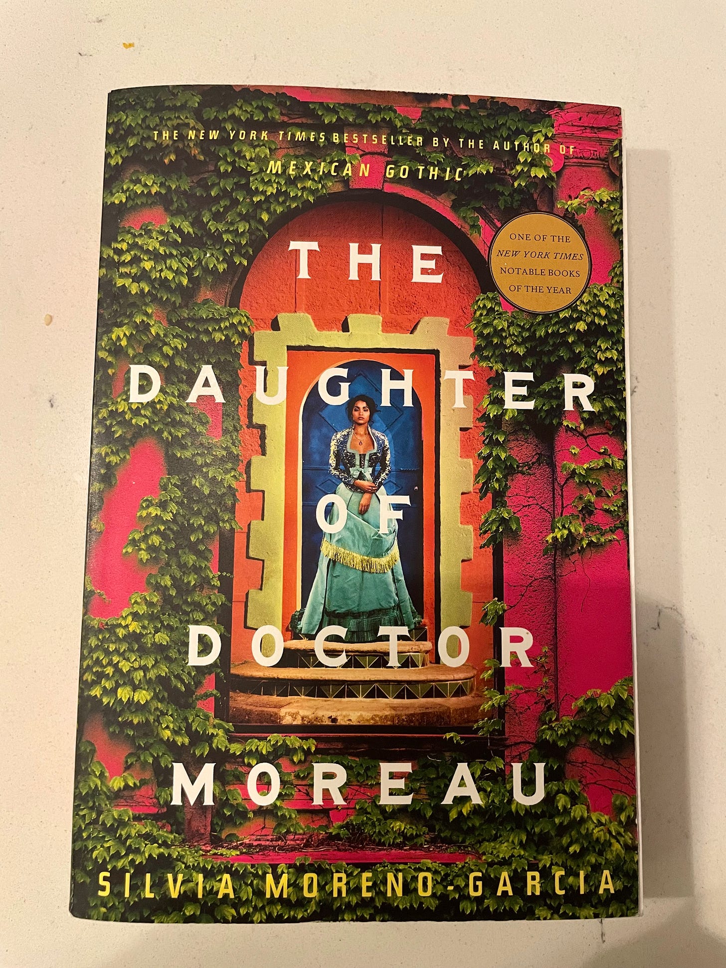 book: 'The Daughter of Doctor Moreau' by Silvia Moreno-Garcia