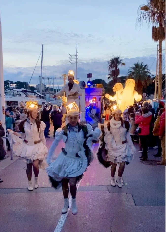 The Var: christmas The Var: christmas