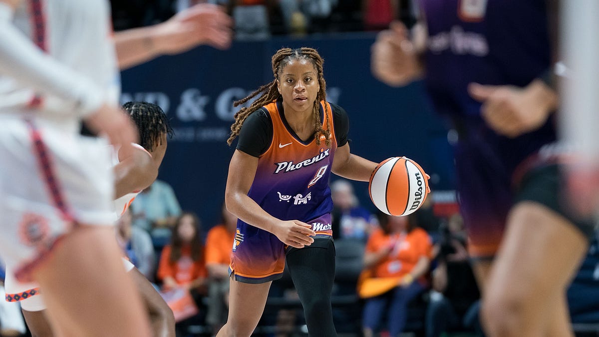 How does Monique Akoa Makani fit with Sparks long-term?