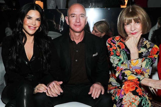Anna Wintour Responds to Buzz Around Jeff and Lauren Sanchez Bezos  Sponsoring Next Year's Met Gala : r/popculturechat