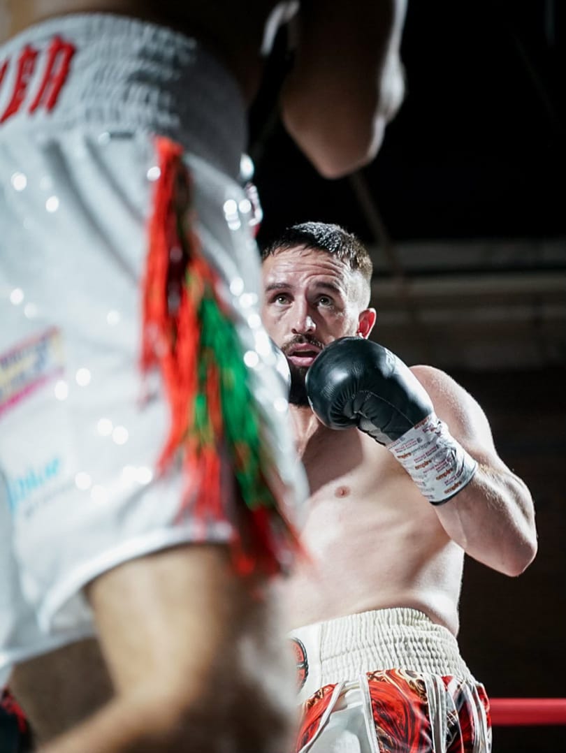 Willy Gilheaney has his gloves up and he is approaching the target.