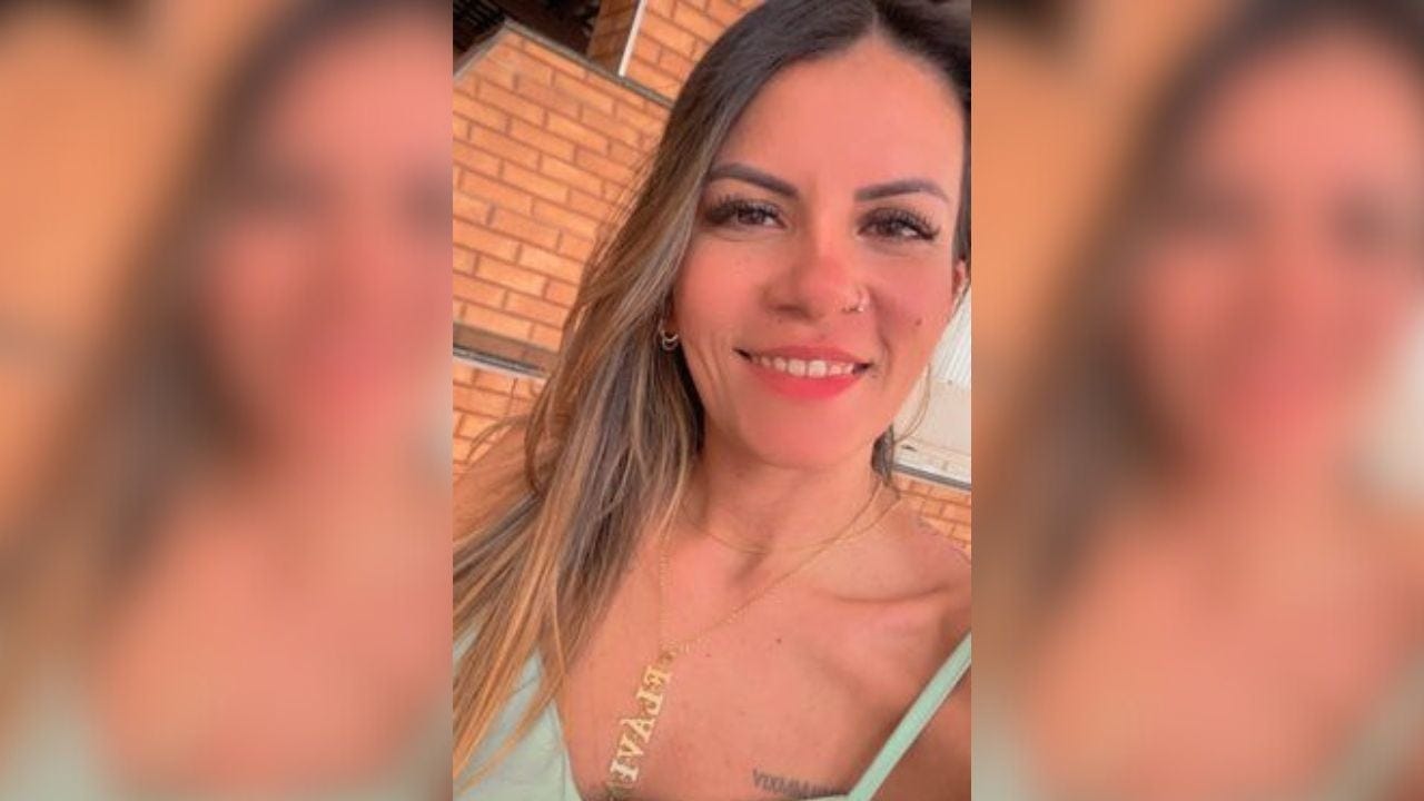 Flávia Gomes de Oliveira Flávia Gomes de Oliveira