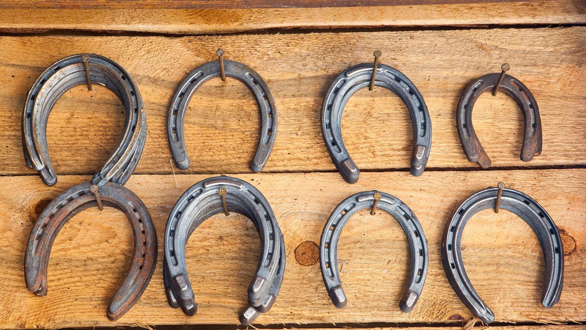 The origins of horseshoe politics