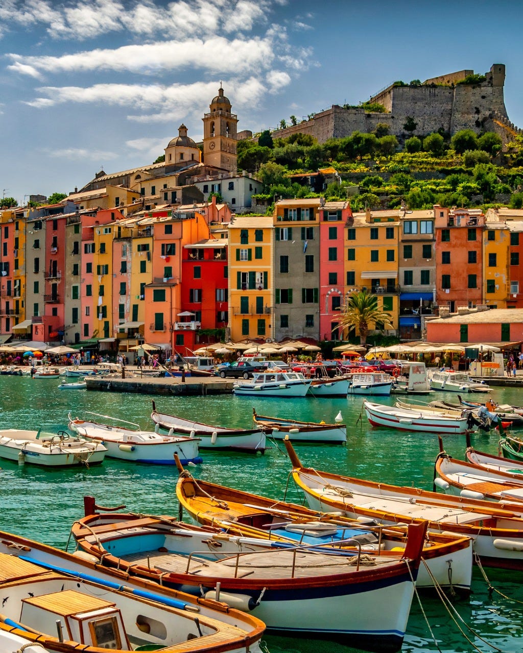 May be an image of boat and Camogli
