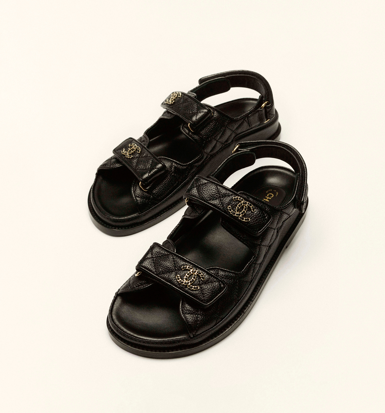 Sandals - Black - Grained Calfskin - artistique view 1 large