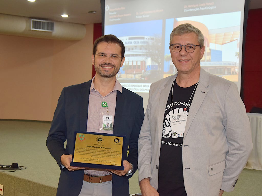 Hospital Regional de Piracicaba é homenageado por parceria na área de Cirurgia e raumatologia Bucomaxilofacial Hospital Regional de Piracicaba é homenageado por parceria na área de Cirurgia e raumatologia Bucomaxilofacial
