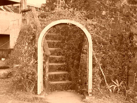 Doorways, stairs, amphitheater, shopping. Places and people of change.