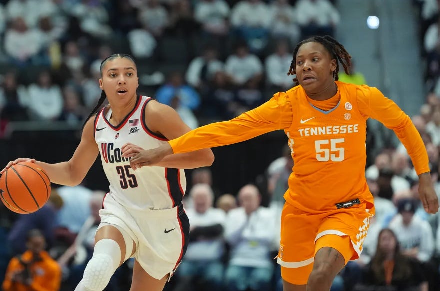 UConn, Tennessee and the divergent paths of women’s college basketball’s top two programs