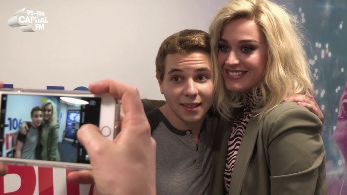 Katy Perry Surprises One Of Her Superfans - YouTube