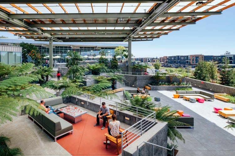 Facebook Memperluas Kantor Pusat Menlo Park dengan Gedung MPK 21 karya  Gehry Partners | ArchDaily