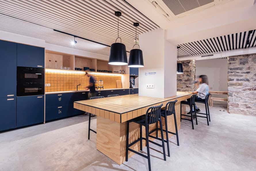 COLO COLO HOSTEL (Hostels) - San Sebastian Tourism