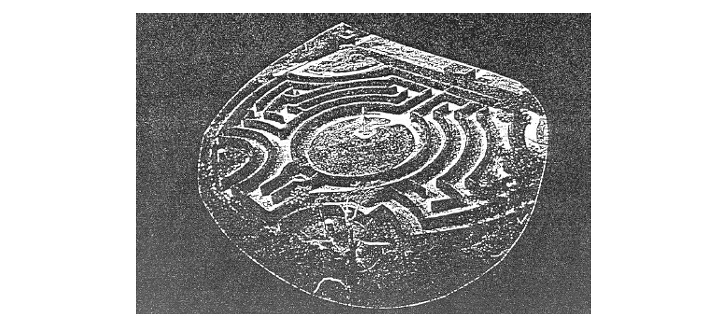 The maze at Somerleyton as it appears in The Rings.