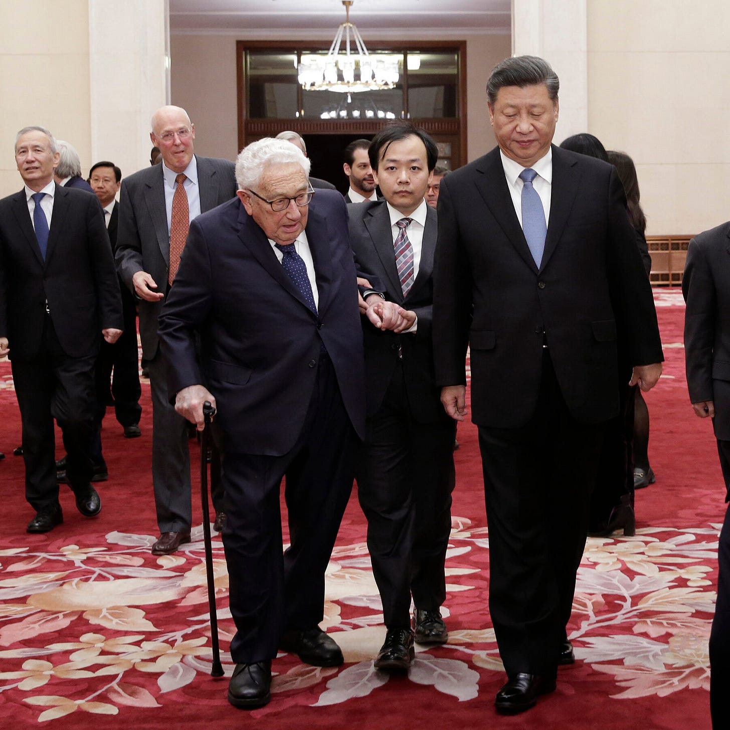 Kissinger Meets Top Officials in China and Gets a Warm Greeting - The New  York Times