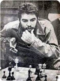 Ein Bild, das Text, Schachfigur, Schach, Brettspiel enthält.

KI-generierte Inhalte können fehlerhaft sein.