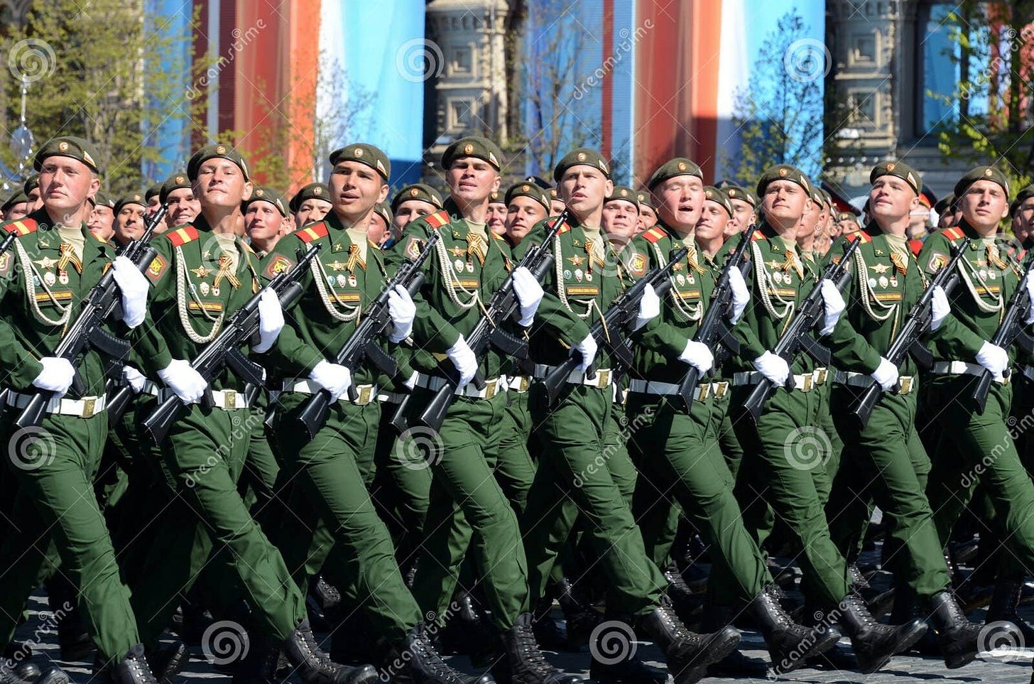 soldiers-2nd-guards-motorized-rifle-taman-division_01.jpg soldiers-2nd-guards-motorized-rifle-taman-division_01.jpg