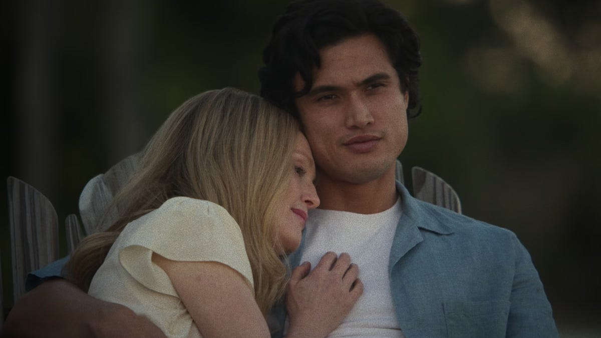 May December: The Disturbing True Story Behind the Netflix Film